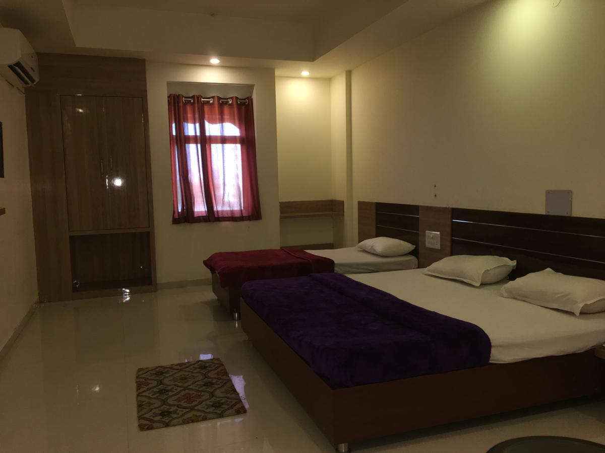 Kailash Presidency Hotel Bhopal Esterno foto