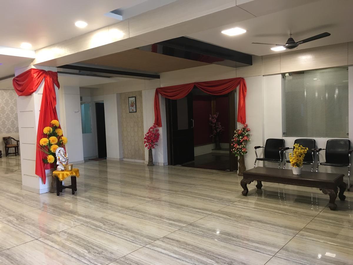 Kailash Presidency Hotel Bhopal Esterno foto