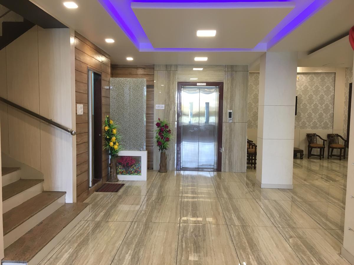 Kailash Presidency Hotel Bhopal Esterno foto